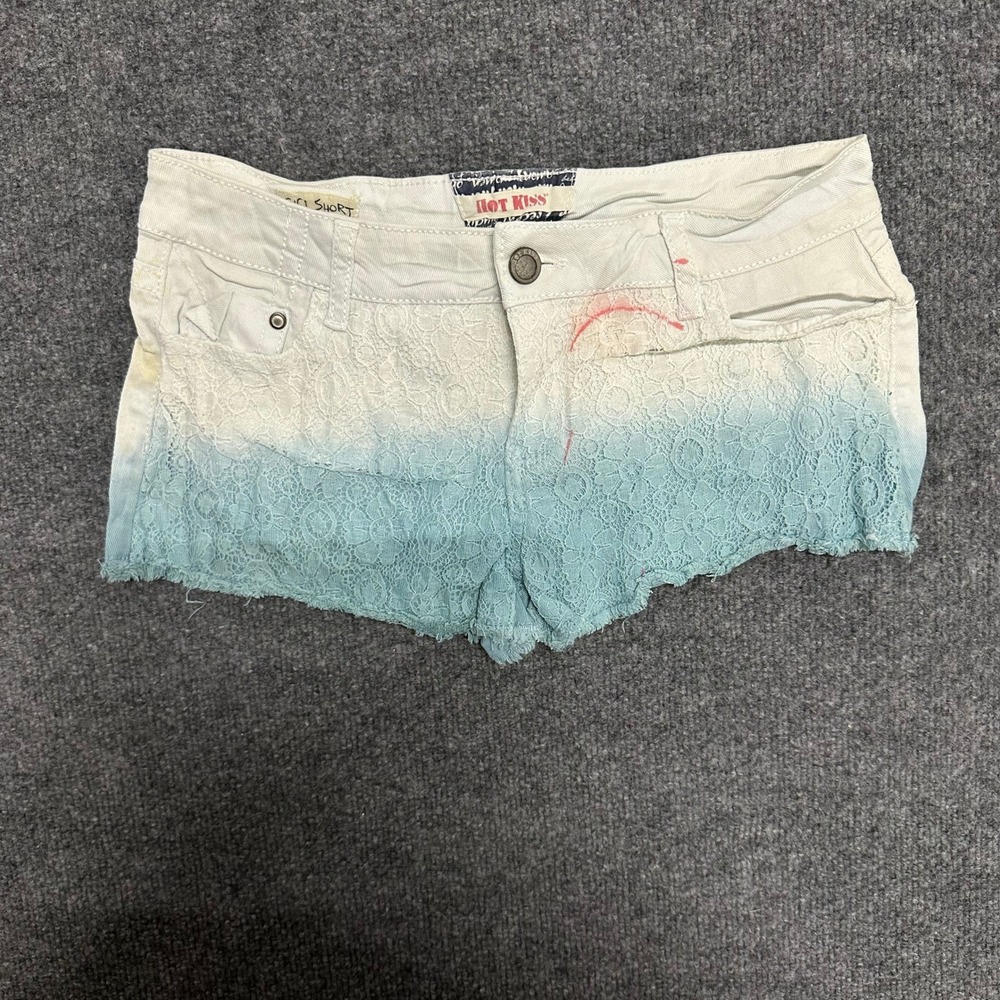 Hot Kiss Shorts Womens Size 11 Blue Ombre Lace Overlay Low Rise Mini Denim Stain